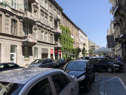 Lokal w kamienicy do generalnego remontu Śródmieście