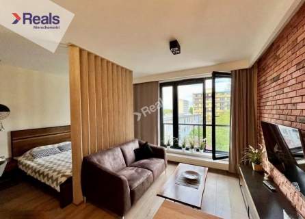 Lux studio w apartamentowcu Nowolipki.