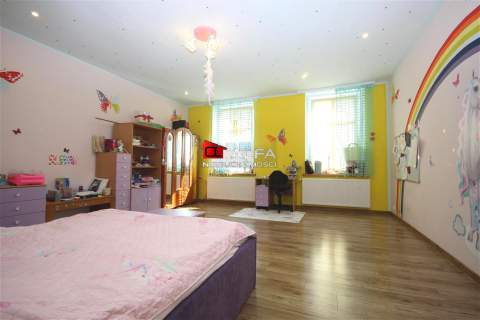 4-pokojowe mieszkanie w Centrum 