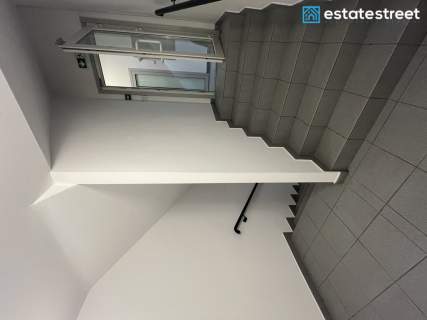 Budynek z funkcją usługową/hotelową