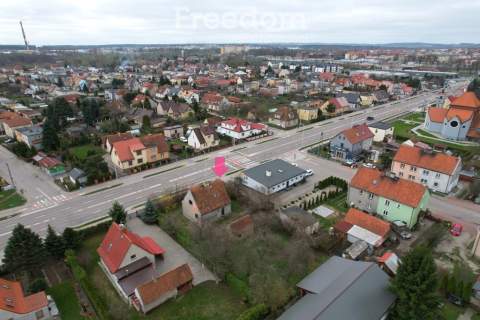 Na sprzedaż niewielki domek w Ełku o pow. 85 m2.