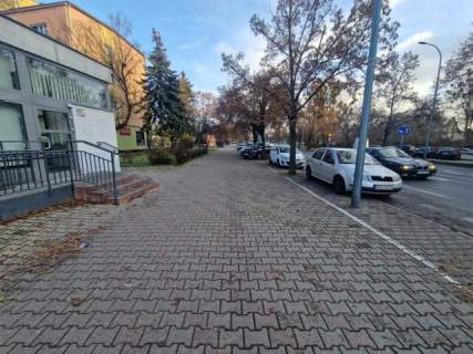 Lokal handlowo-usługowy na wynajem w centrum Konina 138m2