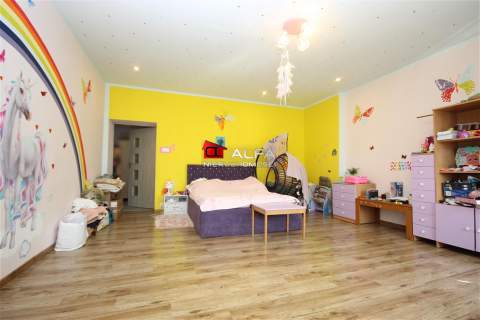 4-pokojowe mieszkanie w Centrum 