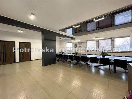 Biuro do wynajęcia, 135 m2, Sieradz
