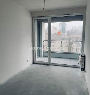 3 POKOJE LOGGIA BLISKOŚĆ CENTRUM 0% PROWIZJI 
