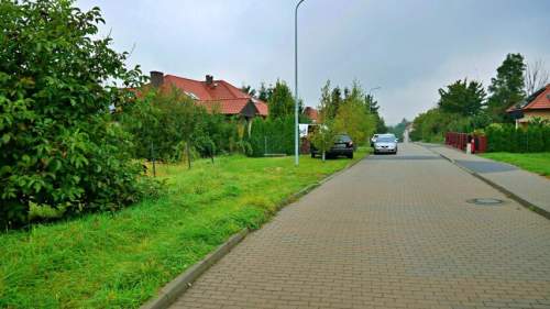 SPRZEDAŻ DZIAŁKI POD ZABUDOWĘ JEDNORODZINNĄ, BLIŹNIACZĄ I SZERE