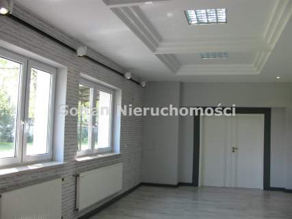 Biuro do wynajęcia, 369 m2, Sulejówek