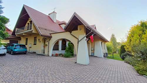 Przestronny dom 428 m2 ul. Moniuszki Biłgoraj