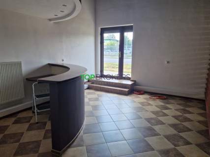 Komfortowe biuro, dwa wejścia