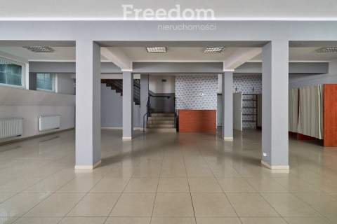 Przestronny lokal w dobrej lokalizacji
