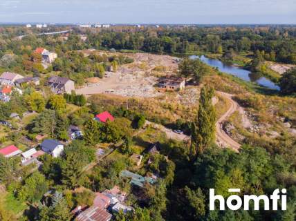Wilcza-teren inwestycyjny z budynkiem do rozbiórki