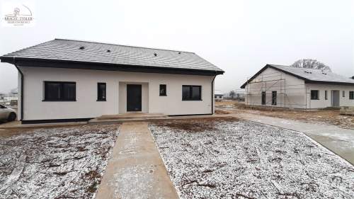 Dom wolnostojący 102m, deweloperski,działka 1000m2