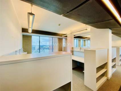 Nieruchomość komercyjna do wynajęcia, 258 m2, Warszawa
