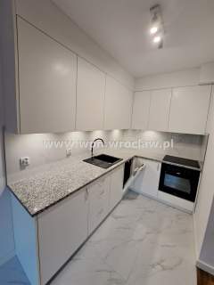 Nowa wyposażona kawalerka 33m balkon, Centrum