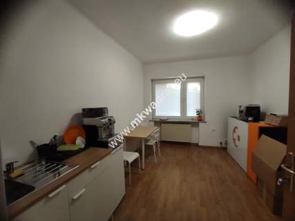 Bud. usługowy 360m2 - biura gabinety medyczn/kosm