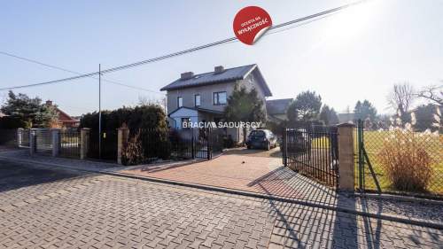 3 pok z ogródkiem - Śledziejowice.