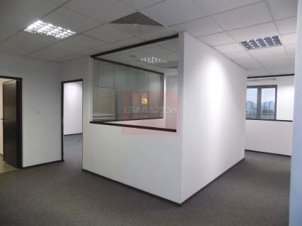 Nieruchomość komercyjna do wynajęcia, 643 m2, Warszawa