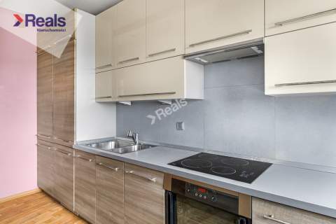 3 pokoje oddzielna kuchnia apartamentowiec Stegny