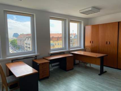 Biuro blisko centrum tramwaj super widok z okna