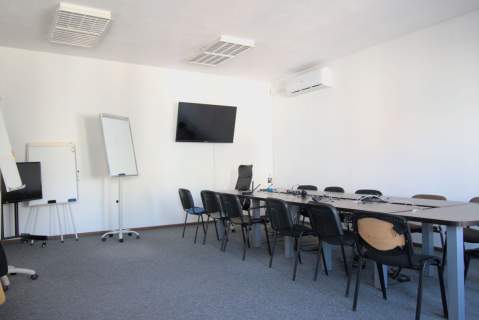 Biura w Śródmieściu 600 m2 do aranżacji.
