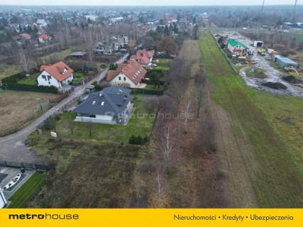 Działka z przeznaczeniem usługowo mieszkaniowym