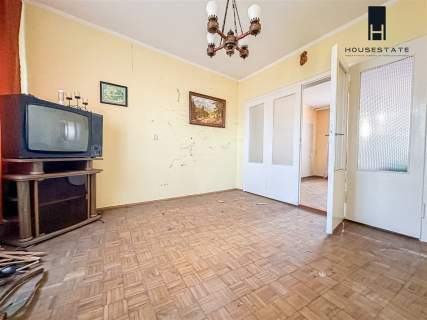 DOM W CENTRUM PRASZKI PODZIEL NA MIESZKANIA