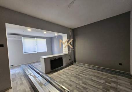 Dom 300m2, 9 pokoi