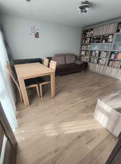 Mieszkanie 83 m 2 piwnice, strych