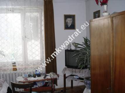 Posiadłość na działce 2600 m2 w Warszawie