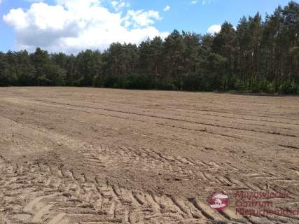 Działka z możliwością uzyskania warunków zabudowy
