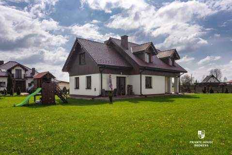 Czernichów Wołowice Liszki dom 180m działka 13a