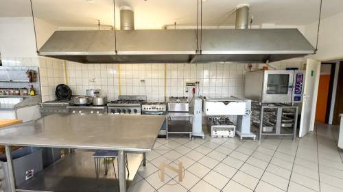 RESTAURACJA DZIAŁA I POSIADA ZAPLANOWANE IMPREZY 