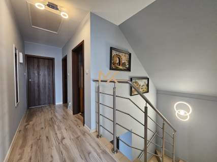 Dom z garażem, 5 pok., 146m2