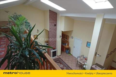 SŁONECZNY APARTAMENT W USTCE 700 METRÓW OD MORZA