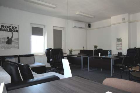 Biura w Śródmieściu 600 m2 do aranżacji.