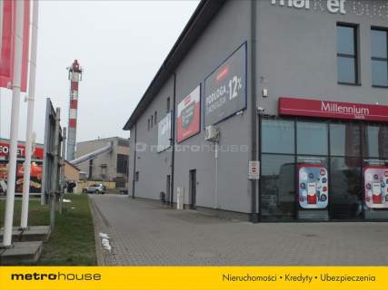 Znakomity budynek handlowo-usługowy w Pułtusku
