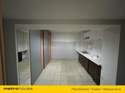 Nieruchomość komercyjna na sprzedaż, 640 m2, Łódź