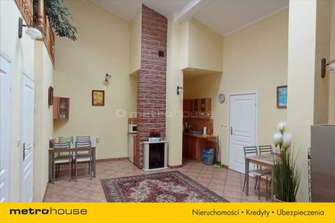 SŁONECZNY APARTAMENT W USTCE 700 METRÓW OD MORZA