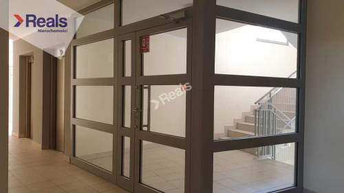 3 pokoje oddzielna kuchnia apartamentowiec Stegny