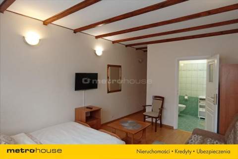 SŁONECZNY APARTAMENT W USTCE 700 METRÓW OD MORZA