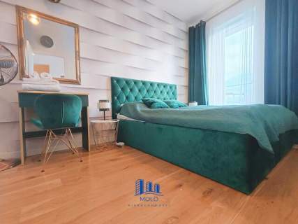 2-pokojowy apartament z klimatyzacją przy Porcie