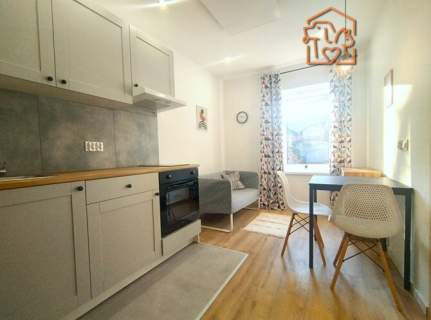 Wynajmę jasne 2 pokoje, pet friendly, Skarbnika 21