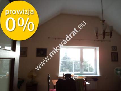 Dom z dużą działką. Też dla firmy.
