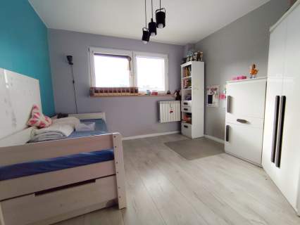 Mieszkanie trzypokojowe z balkonem na Dobrzecu