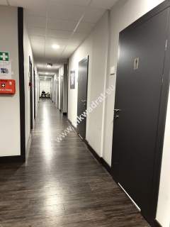 LUX 320m BIURO Z 3 GARAŻAMI w BIUROWCU PRZY METRZE