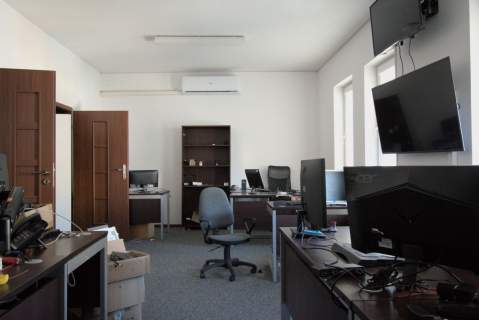 Biura w Śródmieściu 600 m2 do aranżacji.