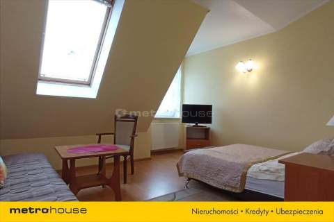 SŁONECZNY APARTAMENT W USTCE 700 METRÓW OD MORZA