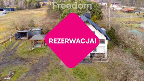 Gotowy do zamieszkania wygodny mały dom