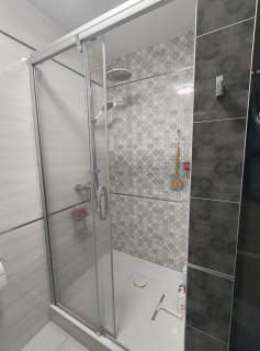 Mieszkanie 83 m 2 piwnice, strych