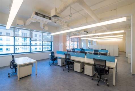 Nieruchomość komercyjna do wynajęcia, 400 m2, Warszawa